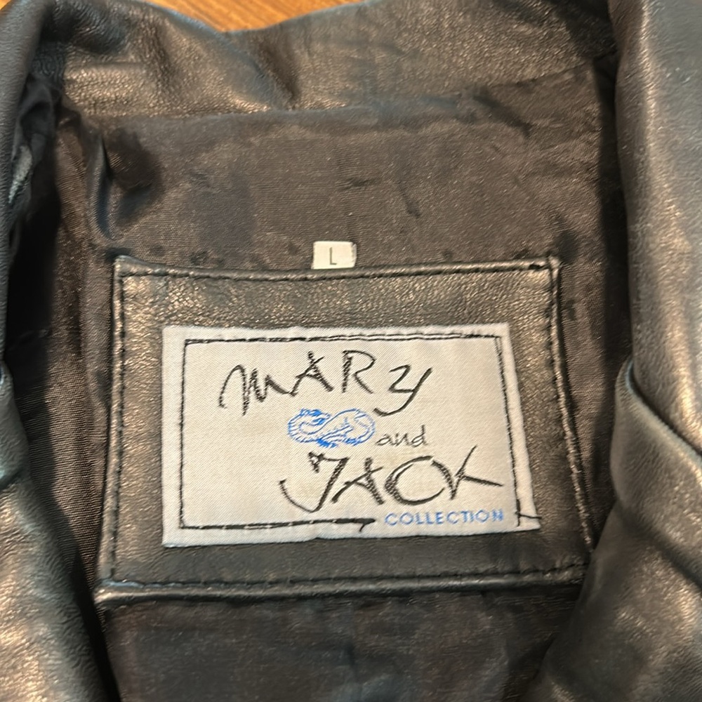 Women's Black Leather Jacket - Picture 8 of 14